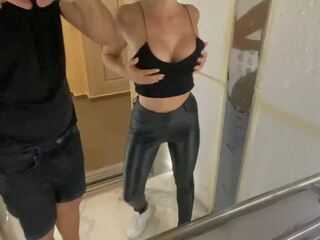 Elevator fuck with stranger was so lascivious - Cock22squirt