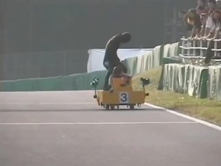 Őrült race videó