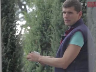 Vip reged video vault - pin up babeh isabella chrystin turns hardcore with gardener