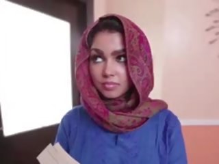 Arab Teen Ada Gets A Warm Pussy Cream