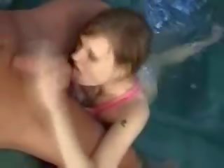 Marvellous marvellous checa jovem grávida fodido em um piscina por bitchyporn(dot)co